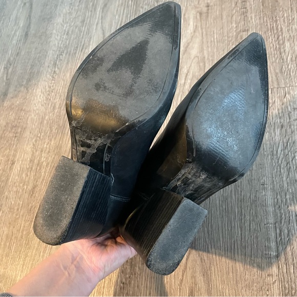 KENDALL & KYLIE Finley Bootie Black Leather Pointed Toe Heeled Ankle Boot - Picture 6 of 12